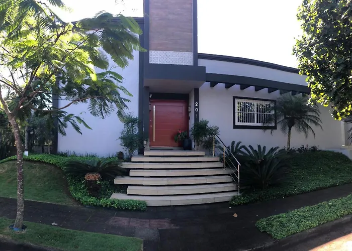 Suite Em Linda Casa Em Jurere Internacional
