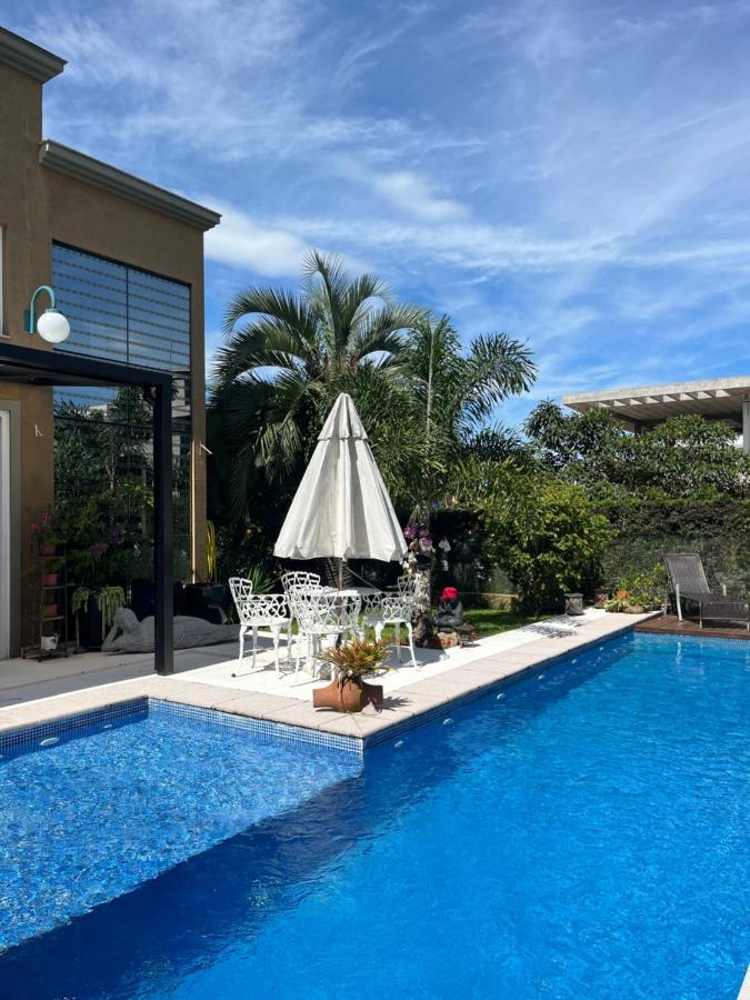 Em Linda Casa Em Jurere Internacional Homestay
